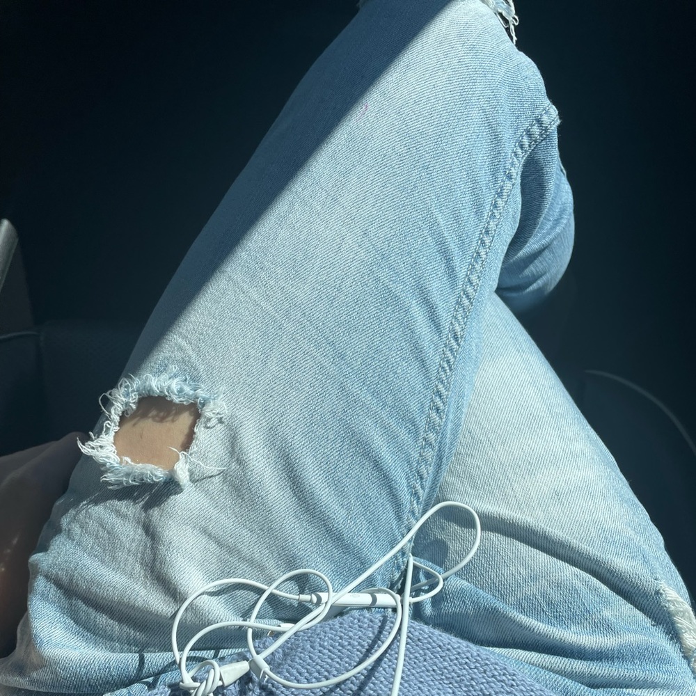 Jeans ๐ - Picture 12 of 16
